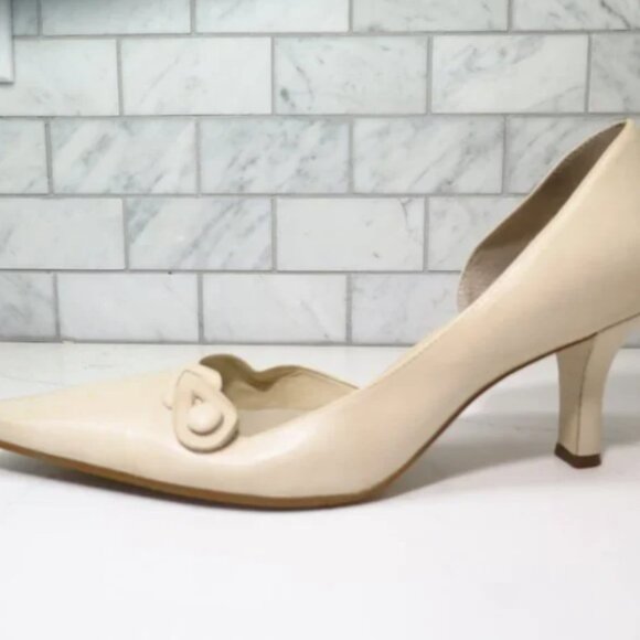 Amazing Vintage Nude Heels - Picture 14 of 15